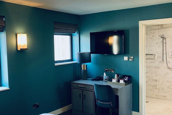 Room 28 of 55