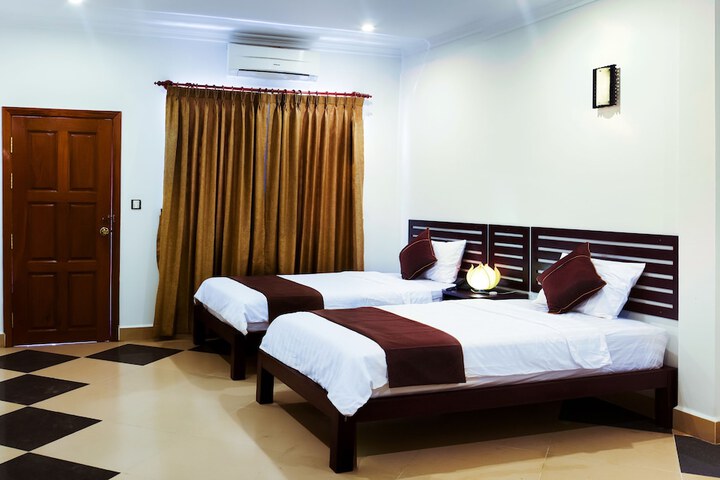 Room 5 of 20