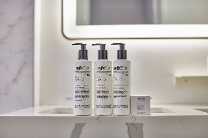 Bathroom amenities
