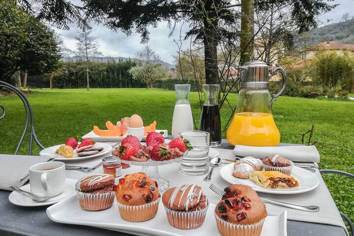 Breakfast/Coffee Service 35 of 62