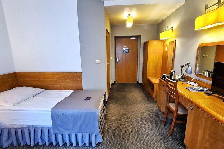 Room 20 of 48