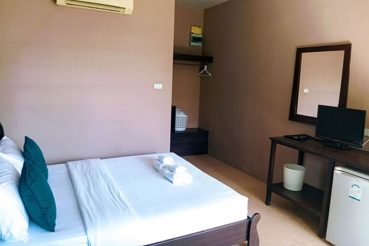 Room 10 of 43