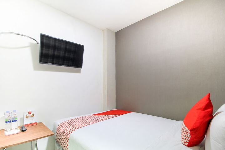Room 10 of 22