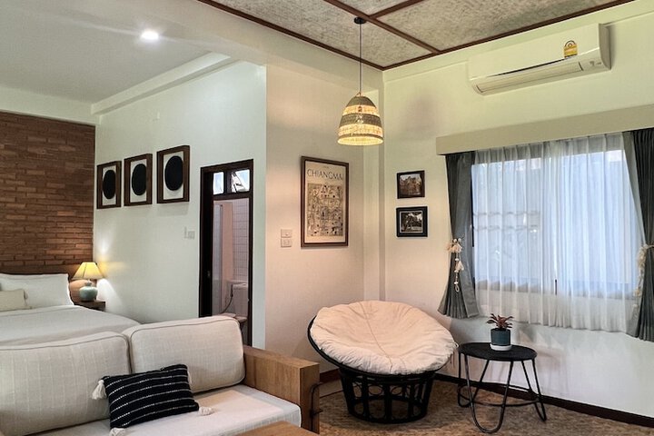 Room 15 of 49