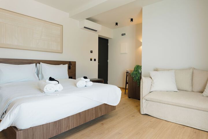 Room 107 of 172