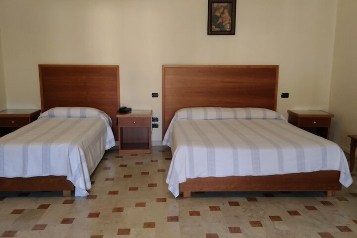 Room 12 of 54