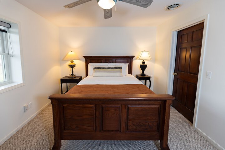 Room 31 of 83