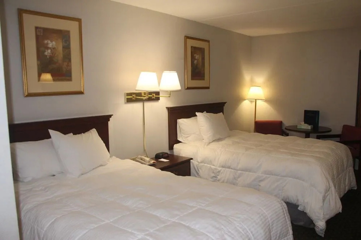 Room 2 of 20