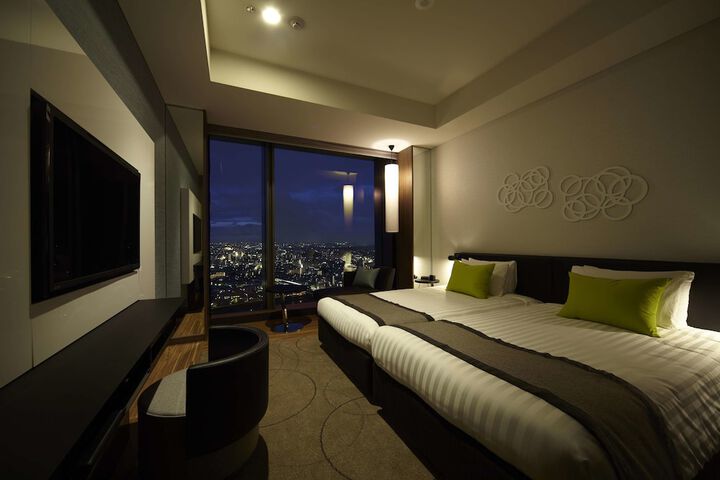 Room 12 of 62