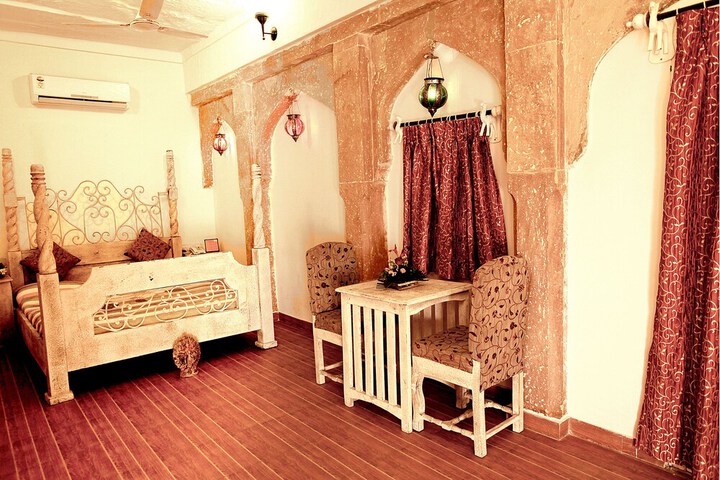 Room 50 of 97