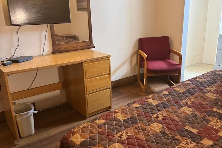 Room 21 of 51