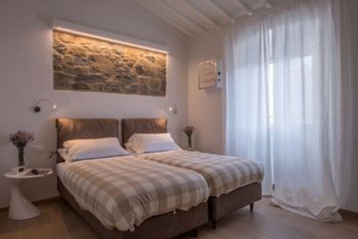 Room 50 of 100