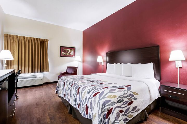 Superior King Bed (1 of 9)
