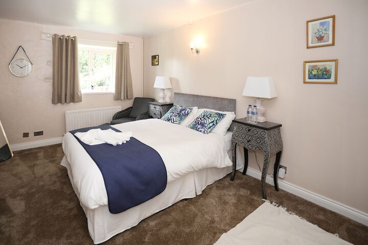 Room 3 of 25