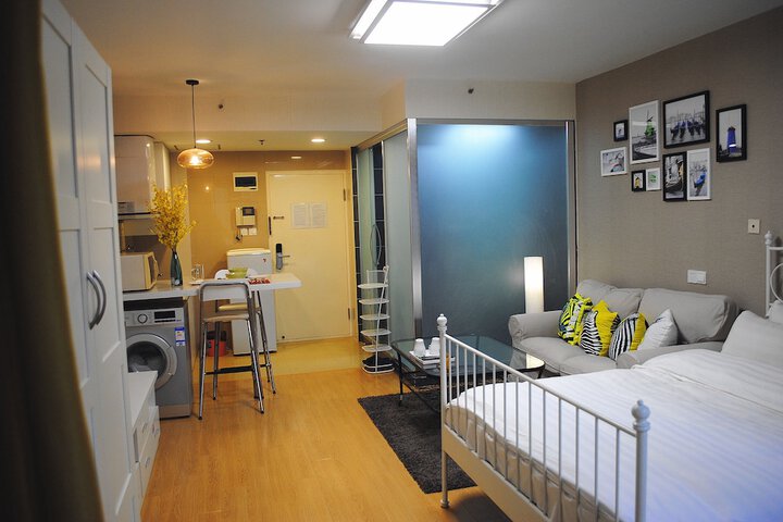 Room 9 of 172