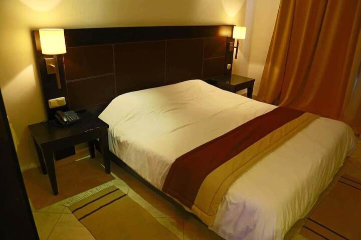 Room 4 of 21