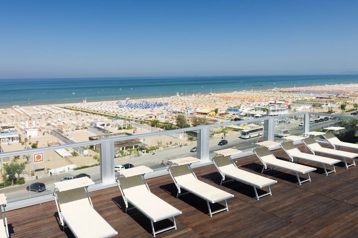 Sundeck