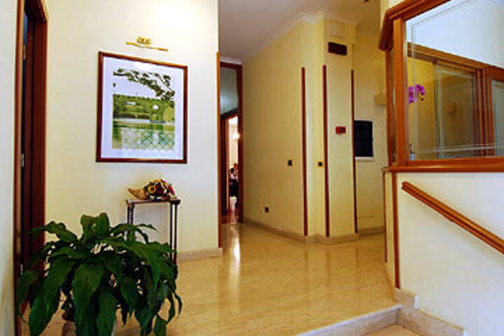 RESIDENZA MENNI