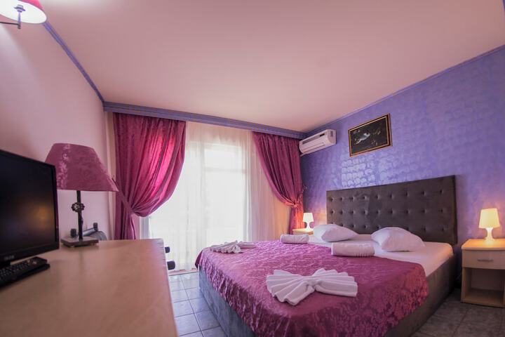 Room 7 of 22