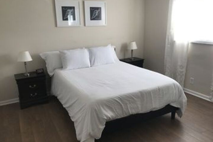 Room 16 of 34