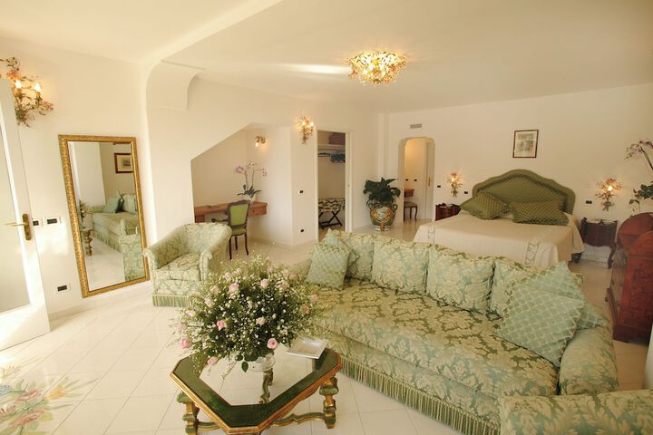Room 9 of 59