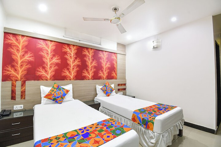 Room 16 of 27