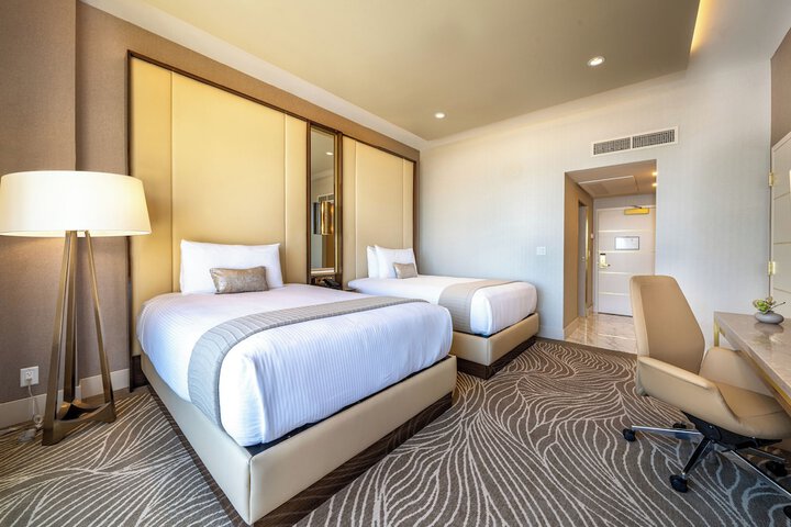 Room 54 of 107