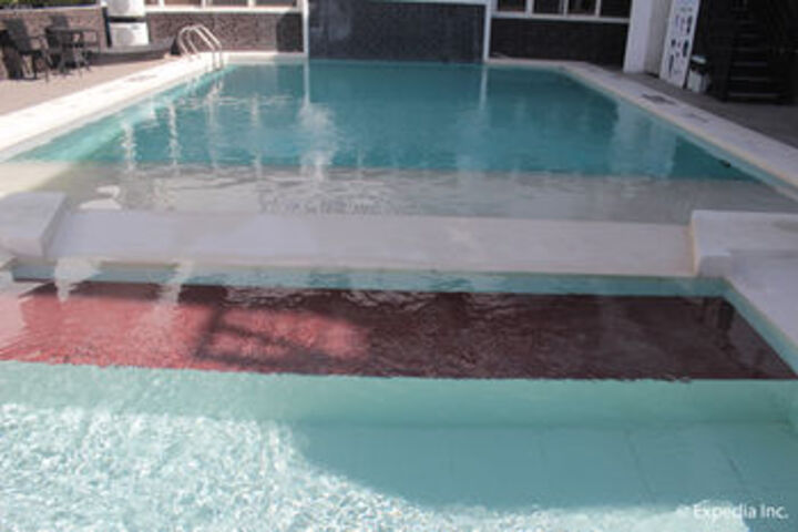 Pool 74 of 82