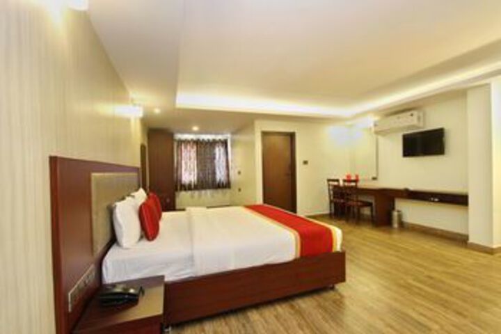 OYO 5488 Hotel The Libra
