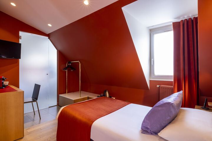 Room 45 of 79