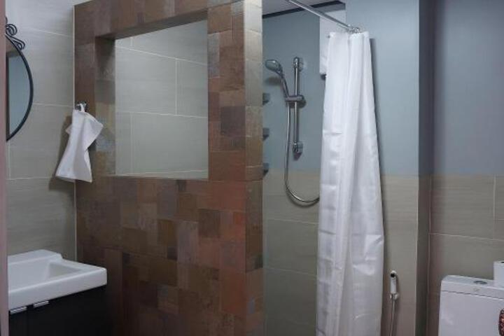 Photo 25