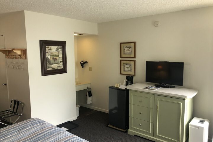 Room 10 of 75
