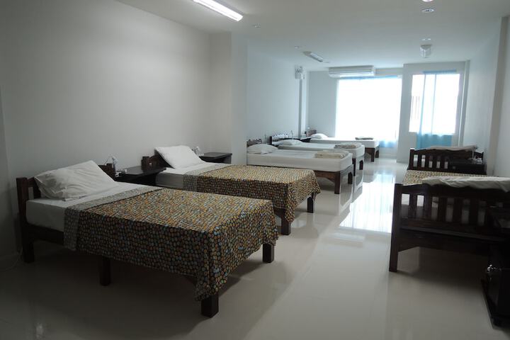 Room 5 of 28