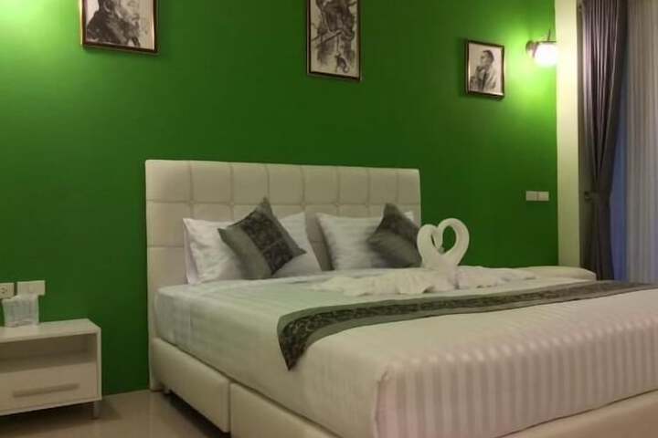 Room 34 of 72