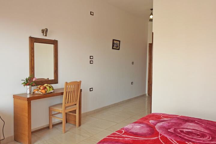 Room 17 of 164