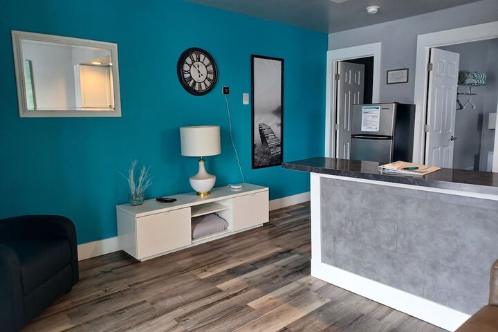 Standard Room, King or Two Doubles (4 of 14)