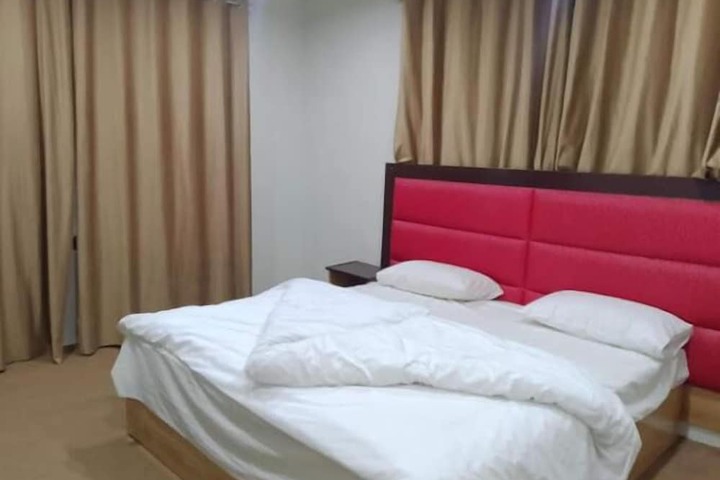 Room 14 of 19