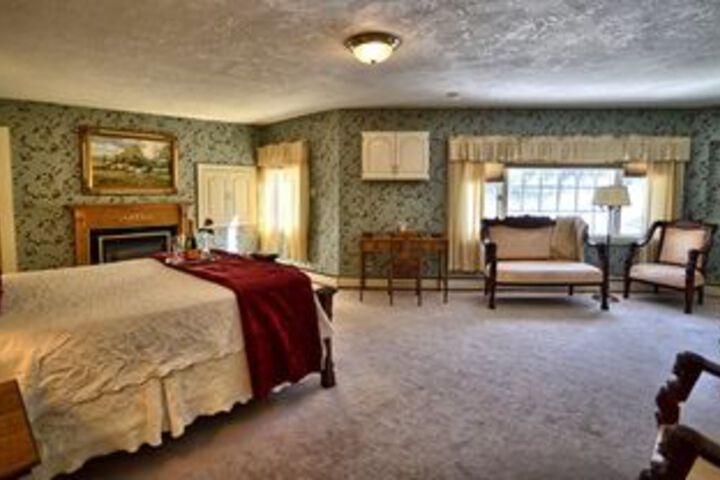 Room 19 of 49