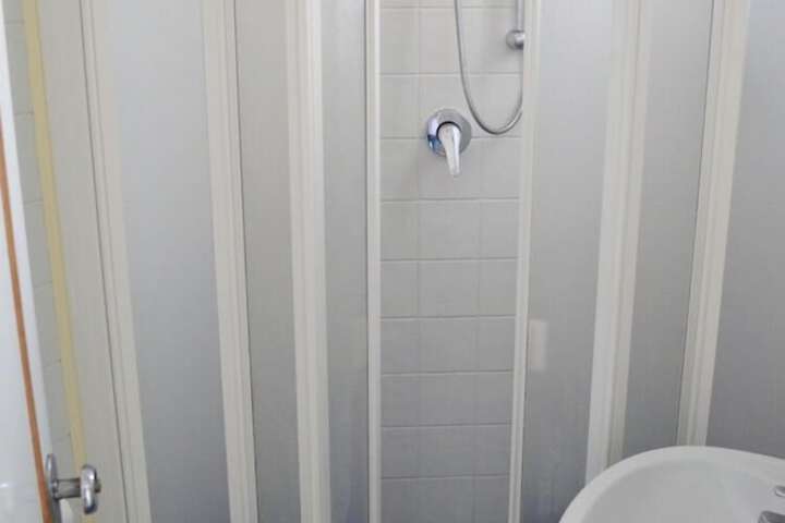 Room 14 of 27