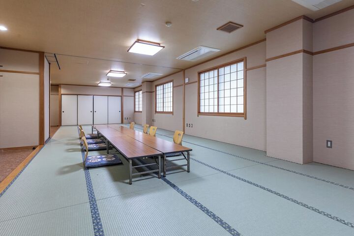 Room 33 of 96