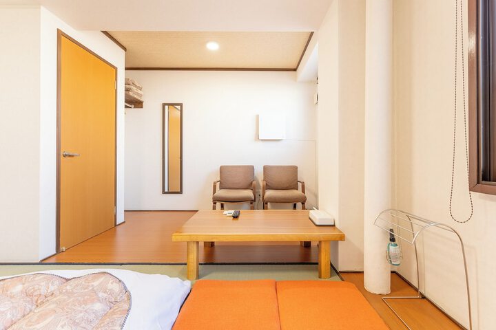 Room 14 of 91
