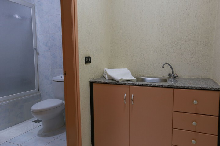 Room 71 of 83