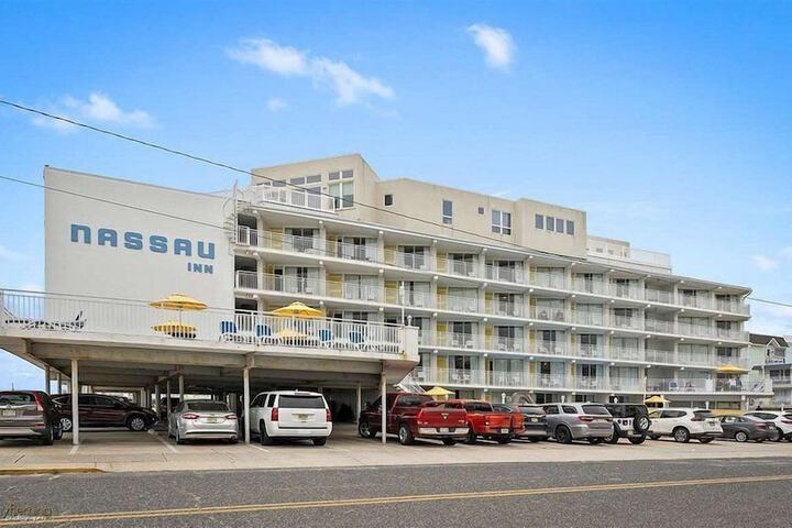 Hotel 130 of 138
