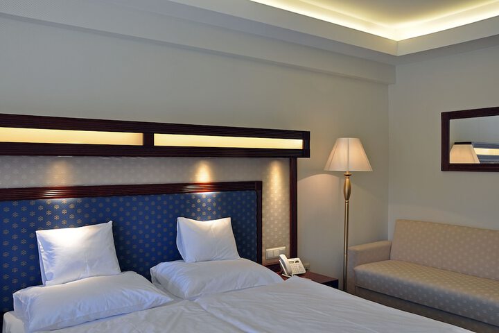 Room 14 of 51