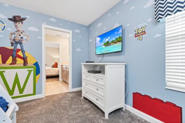 Room 122 of 179
