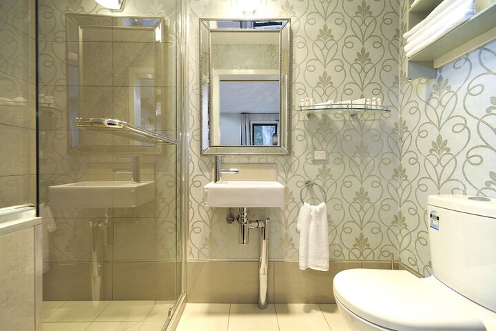 Bathroom Interior Photo