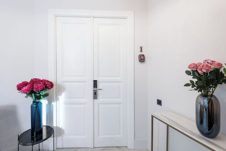Room 84 of 208