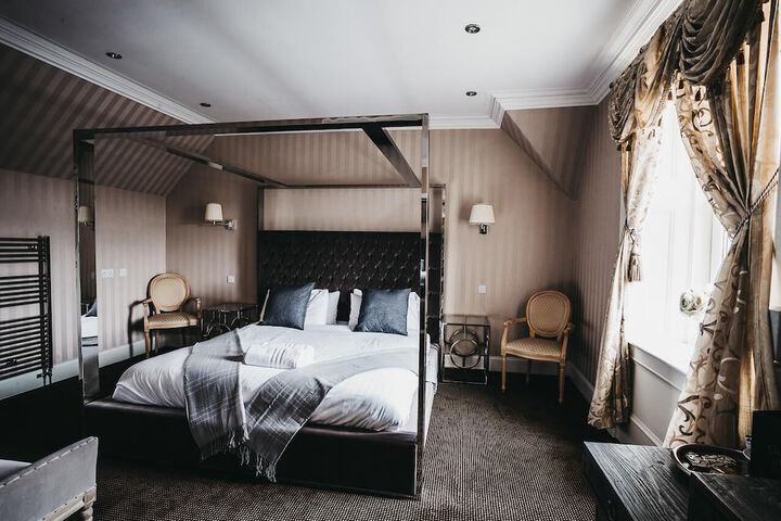 Room 10 of 44
