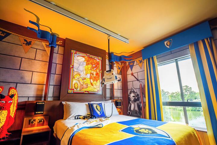 Room 47 of 83