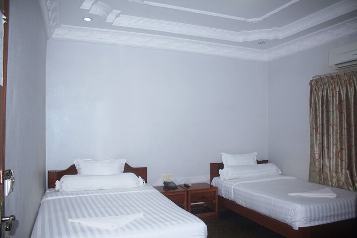 Room 19 of 52